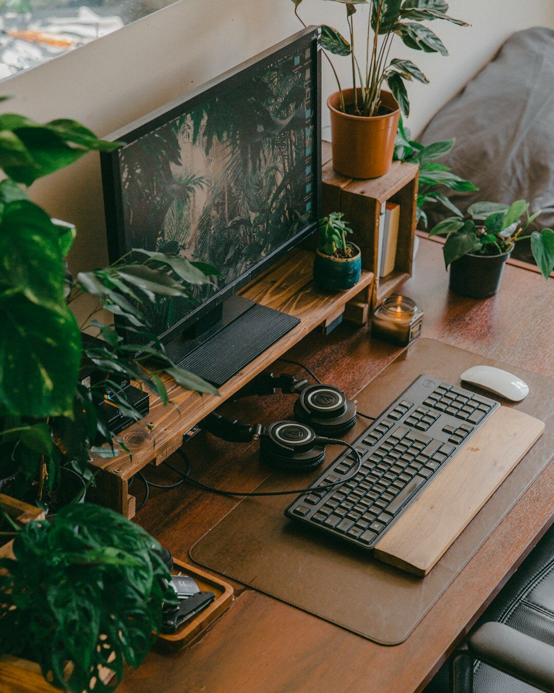 mystery writer desk setup
